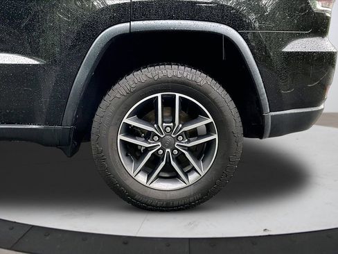 Used 2019 Jeep Grand Cherokee Limited AWD/4WD image 35