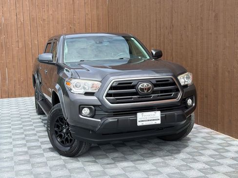 Used 2019 Toyota Tacoma SR5 RWD image 9