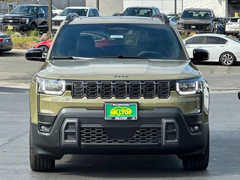 New 2026 Jeep Cherokee Overland w/ Trailer Tow Group AWD/4WD image 9