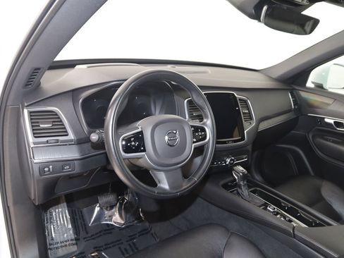 Used 2020 Volvo XC90 T6 Momentum AWD/4WD image 28