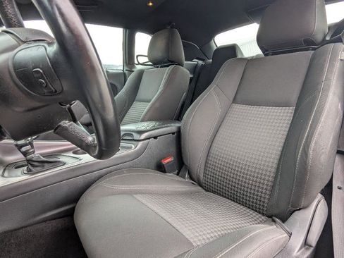 Used 2018 Dodge Challenger SXT image 15