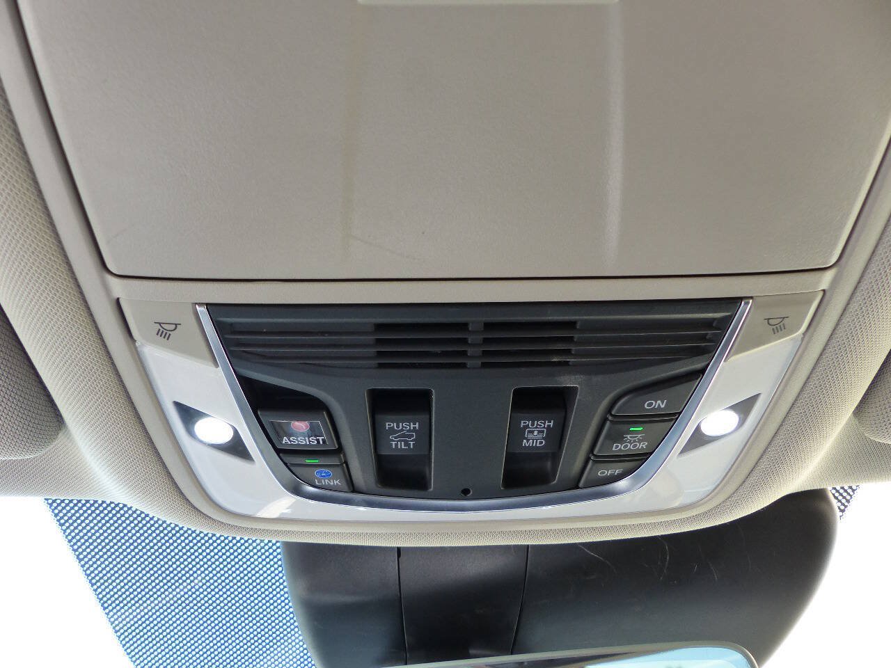 Used 2024 Acura RDX w/ Technology Package AWD/4WD image 44