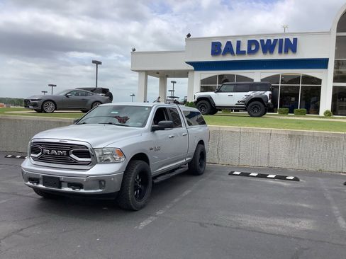 Used 2017 RAM 1500 Big Horn AWD/4WD image 3