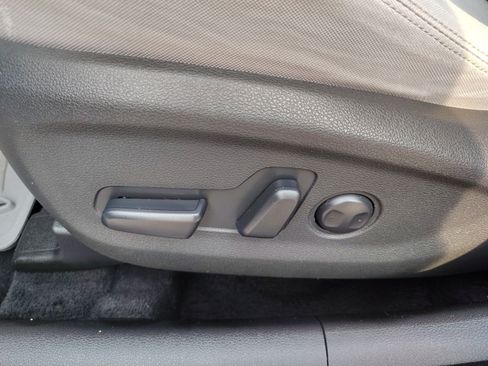 Used 2018 Hyundai Tucson Value w/ Cargo Package FWD image 11