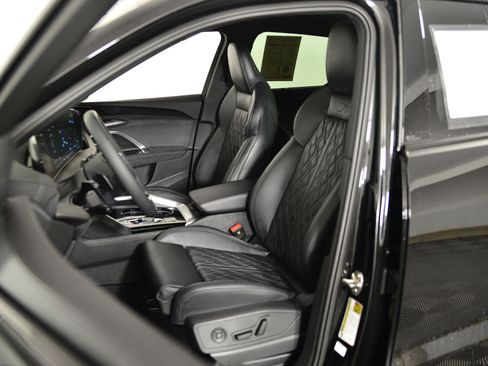 New 2025 Audi SQ5 Premium Plus image 4