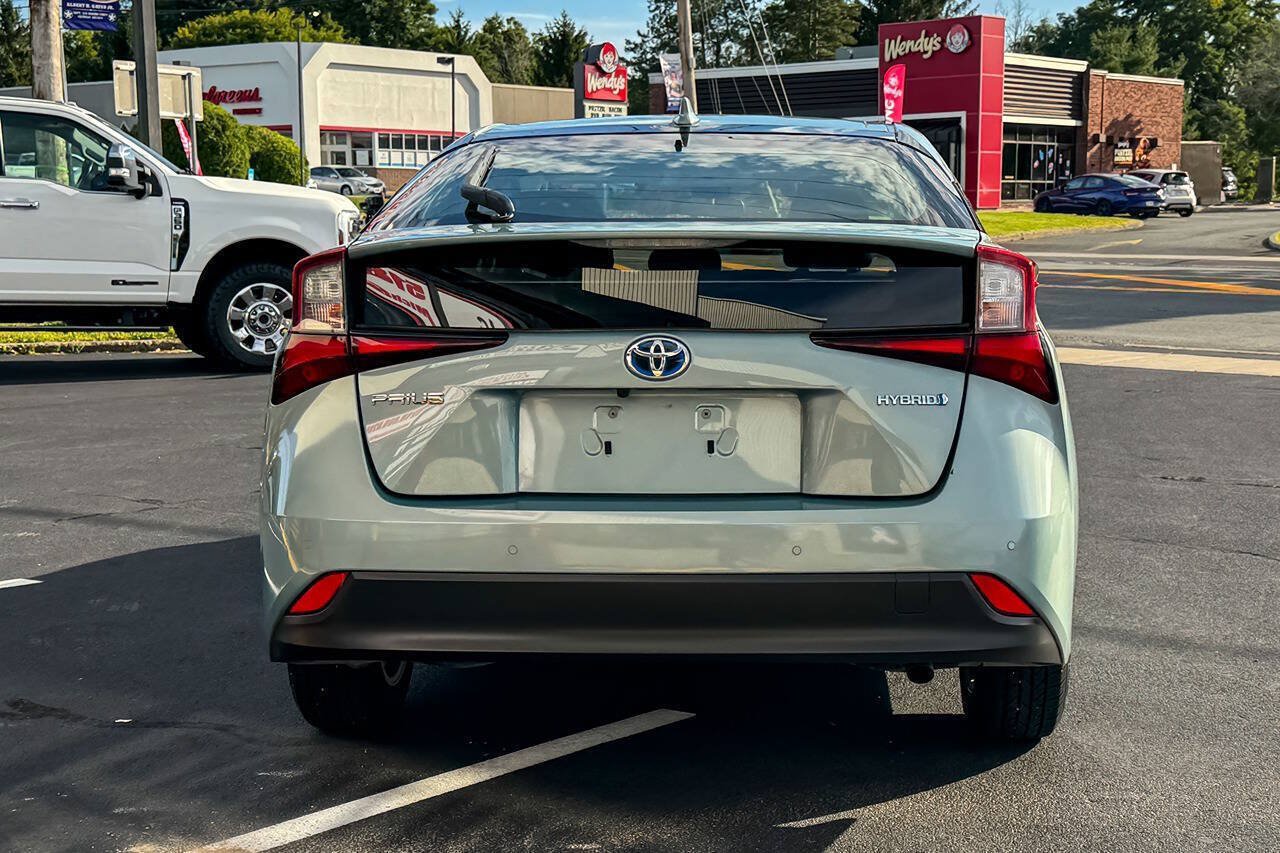 Used 2019 Toyota Prius LE FWD image 5
