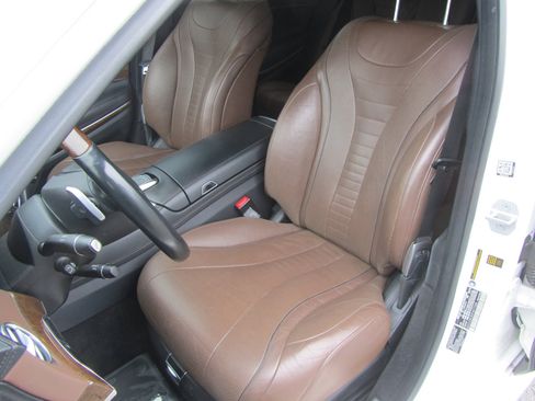 Used 2015 Mercedes-Benz S 550 Sedan image 18