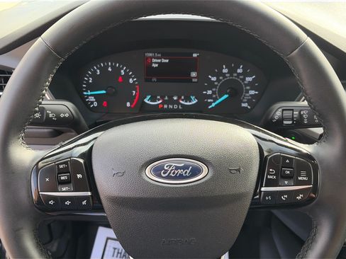 Certified 2022 Ford Escape SE w/ SE Sport Appearance Package AWD/4WD image 16