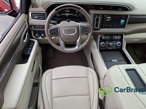 Used 2024 GMC Yukon Denali w/ Denali Reserve Package AWD/4WD image 12