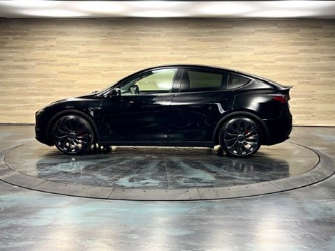 Used 2024 Tesla Model Y Performance AWD/4WD image 25