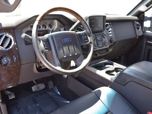 Used 2013 Ford F250 XL w/ PWR Equipment Group AWD/4WD image 3