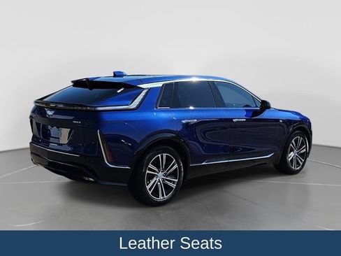 Used 2024 Cadillac Lyriq Luxury RWD image 4