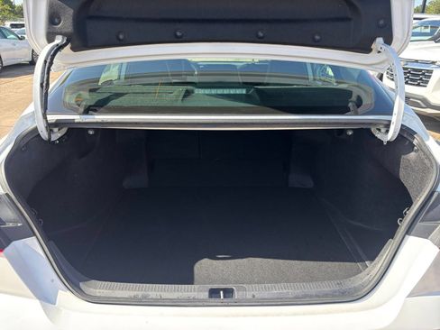 Used 2026 Toyota Camry SE FWD image 30