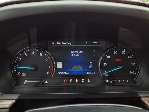 Used 2022 Ford Explorer Limited w/ Equipment Group 301A RWD image 12