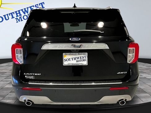 Used 2023 Ford Explorer Limited AWD/4WD image 5