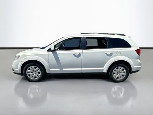 Used 2019 Dodge Journey SE FWD image 9