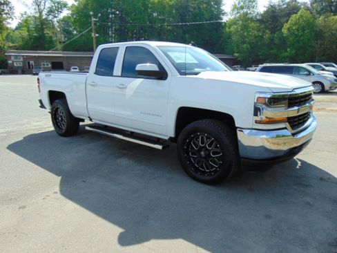 Used 2019 Chevrolet Silverado 1500 LT AWD/4WD image 20