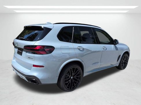 New 2026 BMW X5 xDrive40i w/ M Sport Package AWD/4WD image 4