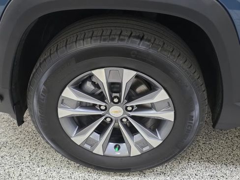 Used 2025 Chevrolet Equinox LT w/ Convenience Package II AWD/4WD image 21
