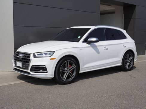 Used 2018 Audi SQ5 Prestige w/ Prestige Package AWD/4WD image 3