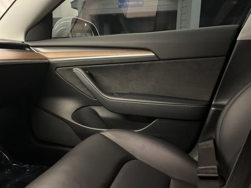 Used 2022 Tesla Model 3 Performance image 15