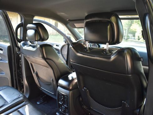 Used 2015 Dodge Durango R/T w/ Blacktop Package AWD/4WD image 26