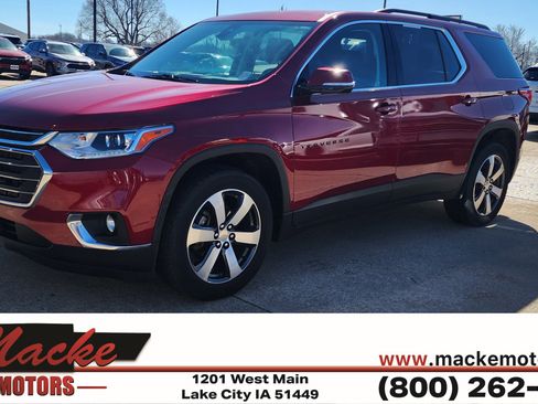Used 2020 Chevrolet Traverse LT w/ LT Premium Package image 1