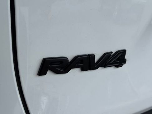 Used 2025 Toyota RAV4 XLE w/ Convenience Package image 34