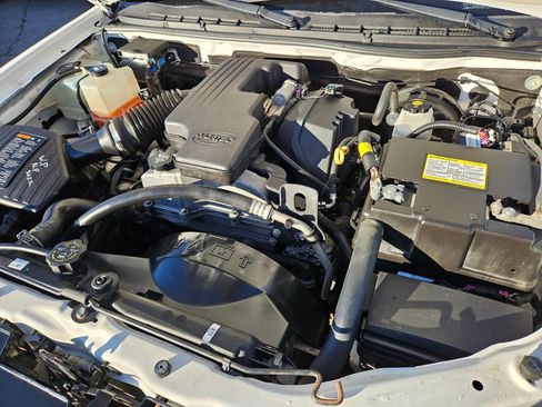 Used 2012 Chevrolet Colorado W/T image 33