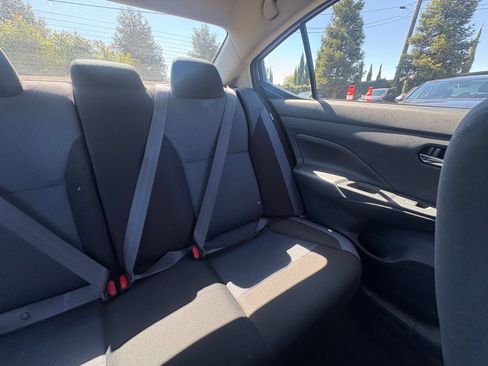 Used 2025 Nissan Versa SV FWD image 35