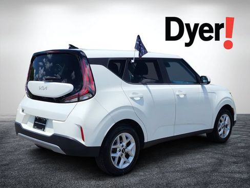Certified 2024 Kia Soul LX w/ Option Group 015 FWD image 5