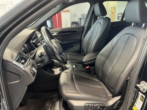 Used 2018 BMW X1 xDrive28i w/ Premium Package AWD/4WD image 11