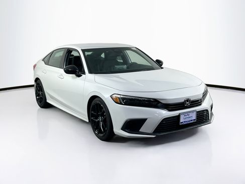 Used 2023 Honda Civic Sport image 3