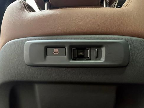 Used 2022 BMW X5 xDrive40i w/ Premium Package image 24