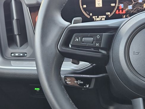 Used 2026 Porsche Cayenne image 26