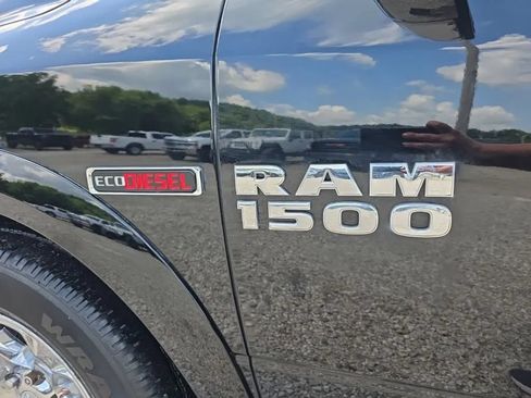 Used 2015 RAM 1500 Laramie w/ Convenience Group AWD/4WD image 9