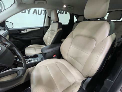 Used 2021 Ford Escape SEL image 13