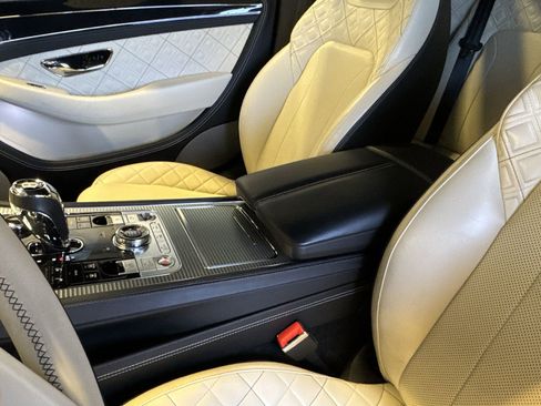 Used 2020 Bentley Continental GT V8 First Edition image 21