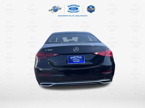 Used 2025 Mercedes-Benz C 300 Sedan w/ Winter Package image 9