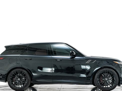 Used 2025 Land Rover Range Rover Sport SV Edition Two AWD/4WD image 2