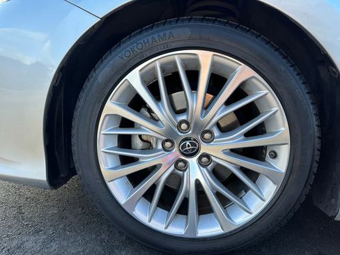 Certified 2019 Toyota Camry XLE w/ Navigation Package image 13