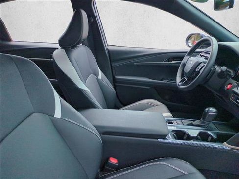 Used 2026 Toyota Camry SE FWD image 20