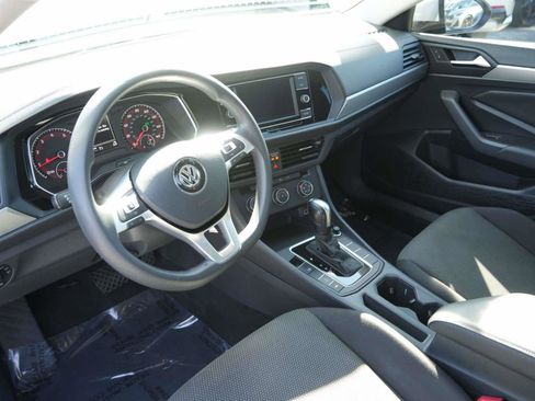Used 2019 Volkswagen Jetta S w/ Driver Assistance Package image 10