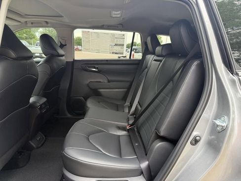 New 2026 Toyota Highlander XLE AWD/4WD image 27
