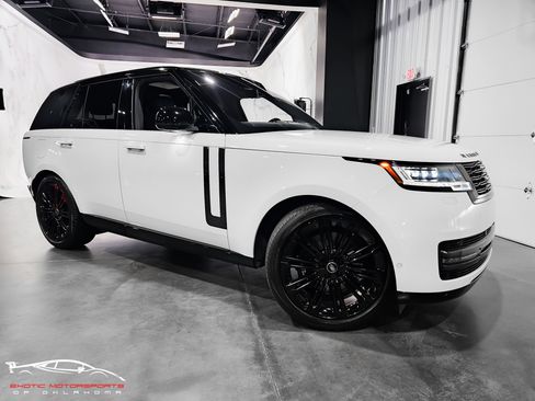 Used 2023 Land Rover Range Rover SE AWD/4WD image 4