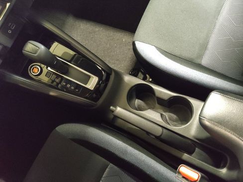 Used 2025 Nissan Versa SV FWD image 26