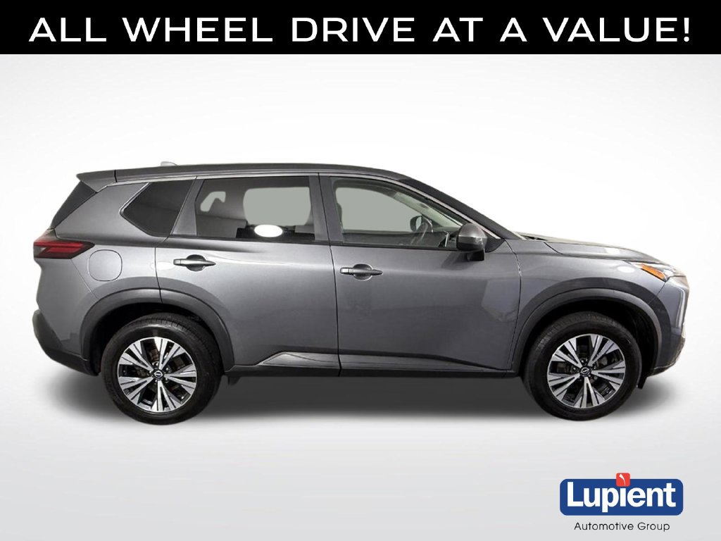 Used 2023 Nissan Rogue SV AWD/4WD image 3