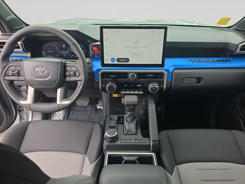 Certified 2026 Toyota Tacoma TRD Off-Road w/ TRD Off Road Upgrade Package AWD/4WD image 15