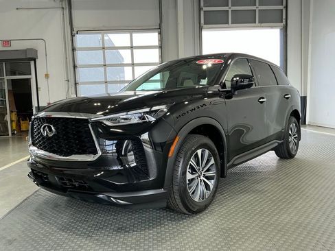 Used 2025 INFINITI QX60 Pure image 2
