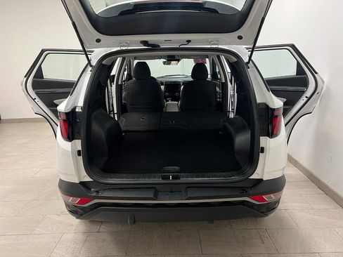 Used 2024 Hyundai Tucson SE image 20